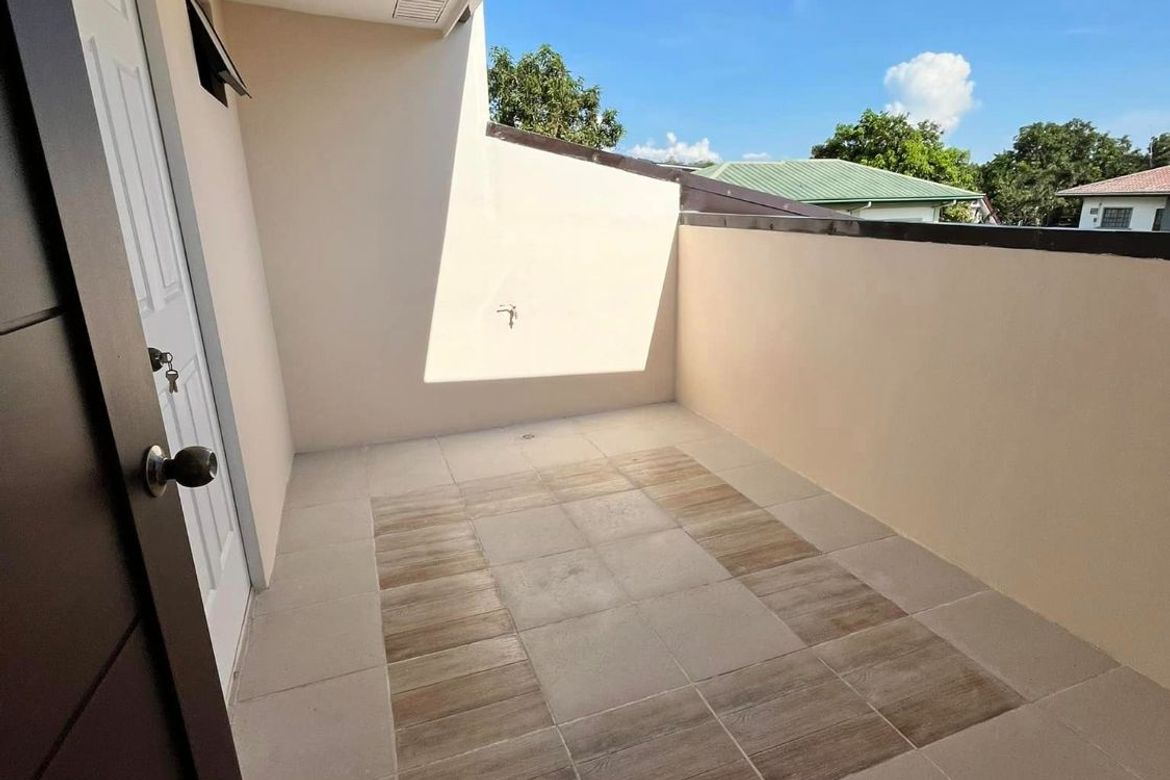 4 Bedroom Townhouse for Sale in Dumoy, Davao City, Davao del Sur – photo 11