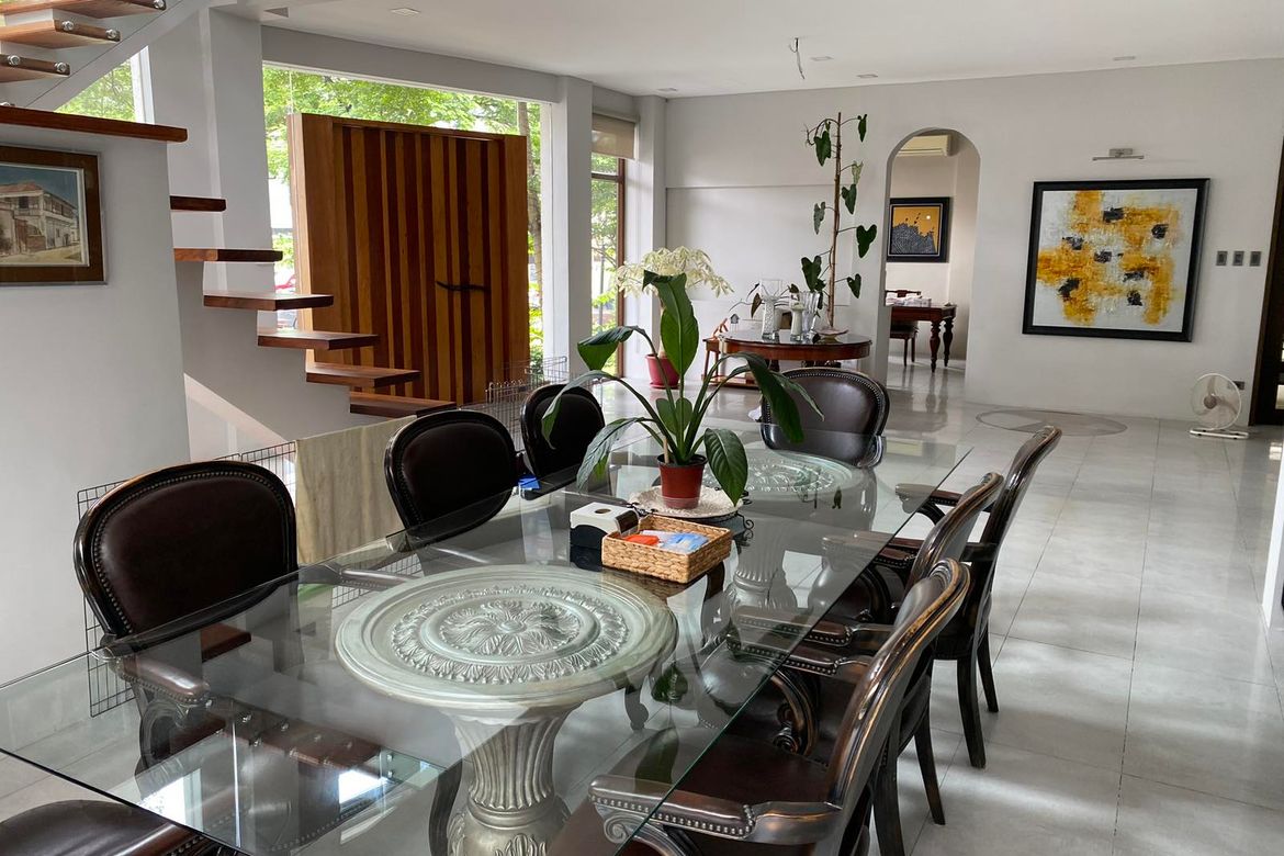 4 Bedroom Townhouse for Sale in Magallanes, Makati City near MRT-3 Magallanes – photo 4