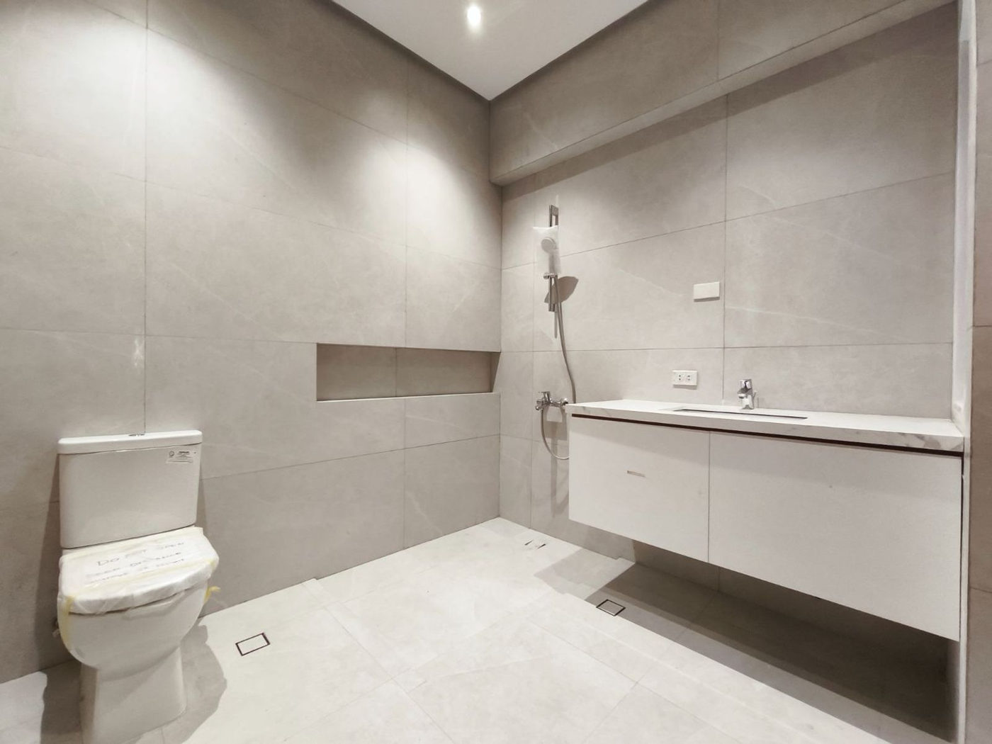 4-Bedroom Townhouse for Sale in Project 8, Bahay Toro, Quezon City – photo 28