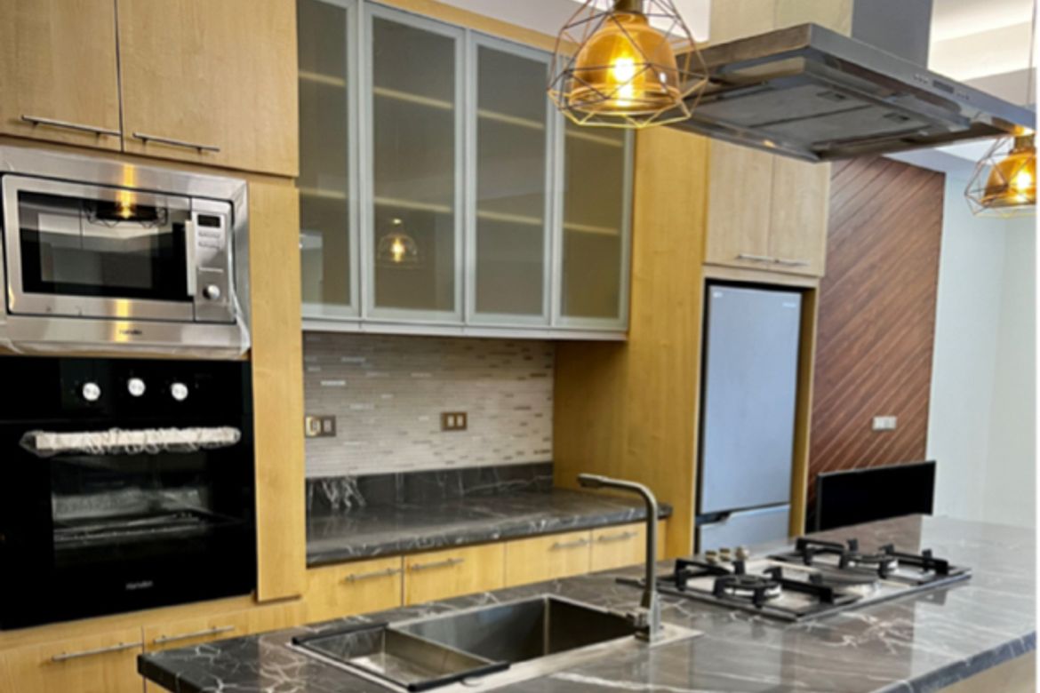 4 Bedroom Townhouse for Sale in San Antonio, Makati City – photo 11