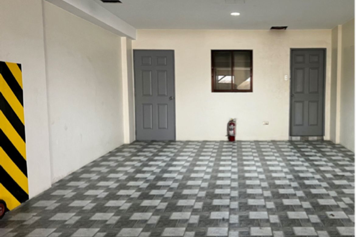 4 Bedroom Townhouse for Sale in San Antonio, Makati City – photo 14