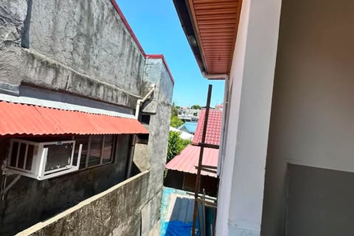 4 Bedroom Townhouse for Sale in Tagpos, Binangonan, Rizal – photo 5