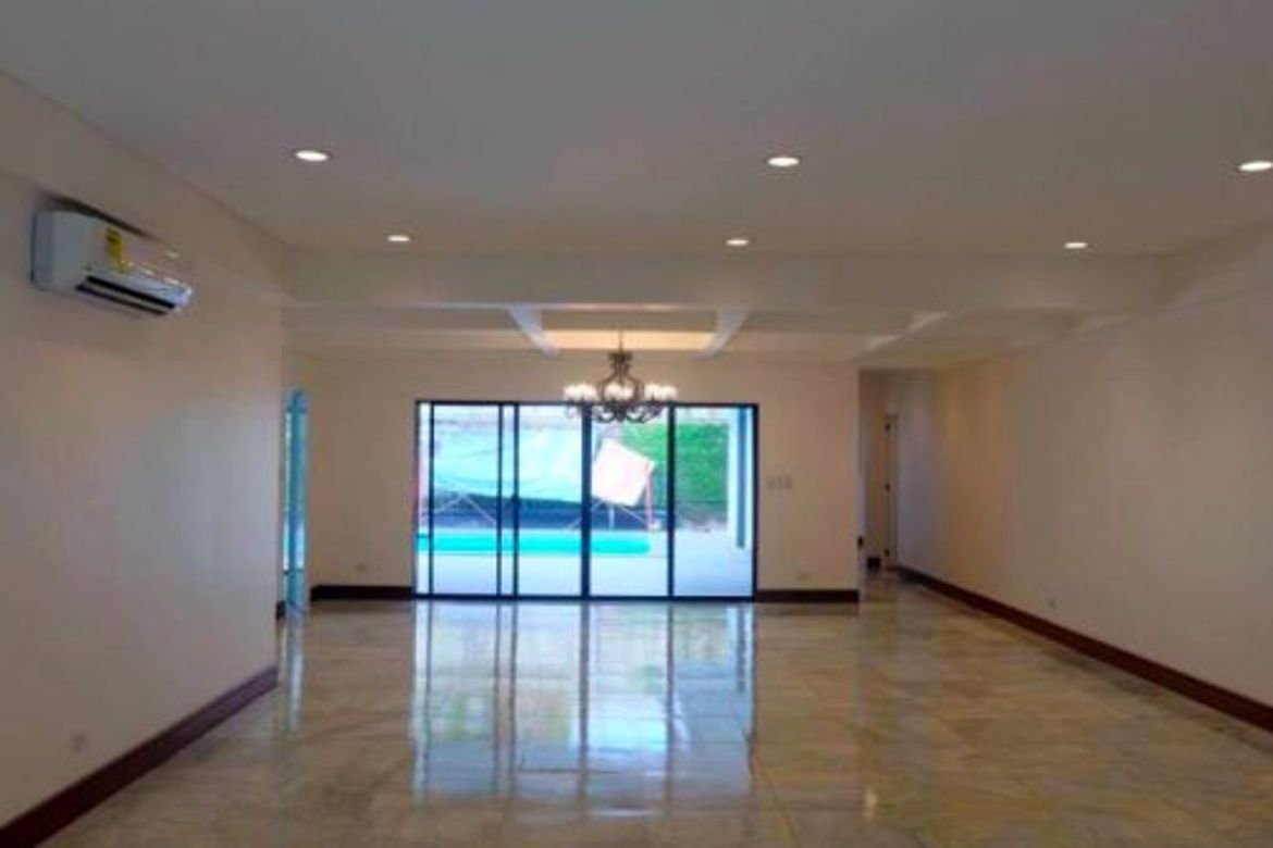 4 Bedroom Villa for Sale in Dasmariñas Village, Dasmariñas North, Makati City near MRT-3 Magallanes