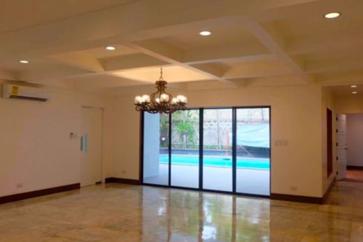 4 Bedroom Villa for Sale in Dasmariñas Village, Dasmariñas North, Makati City near MRT-3 Magallanes – photo 2