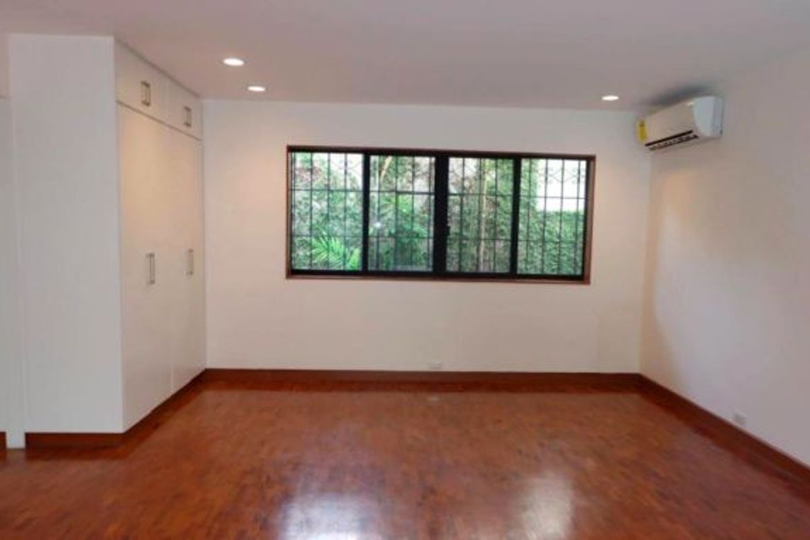 4 Bedroom Villa for Sale in Dasmariñas Village, Dasmariñas North, Makati City near MRT-3 Magallanes – photo 9