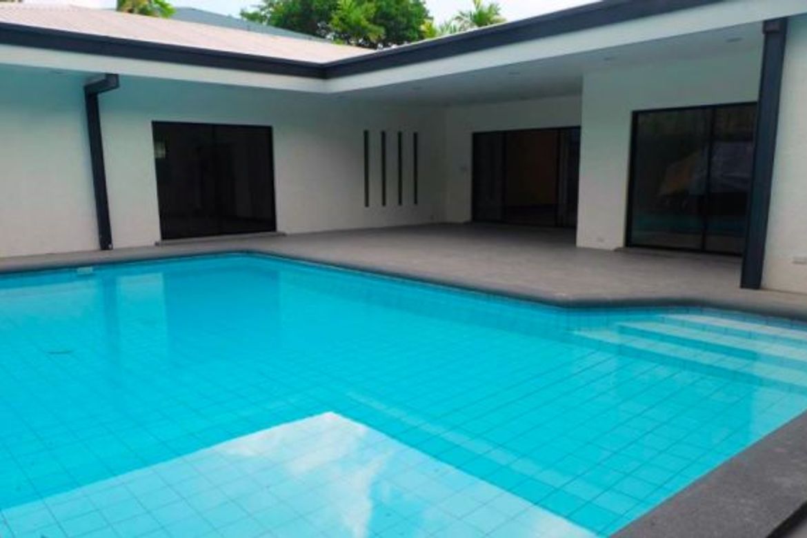 4 Bedroom Villa for Sale in Dasmariñas Village, Dasmariñas North, Makati City near MRT-3 Magallanes – photo 10