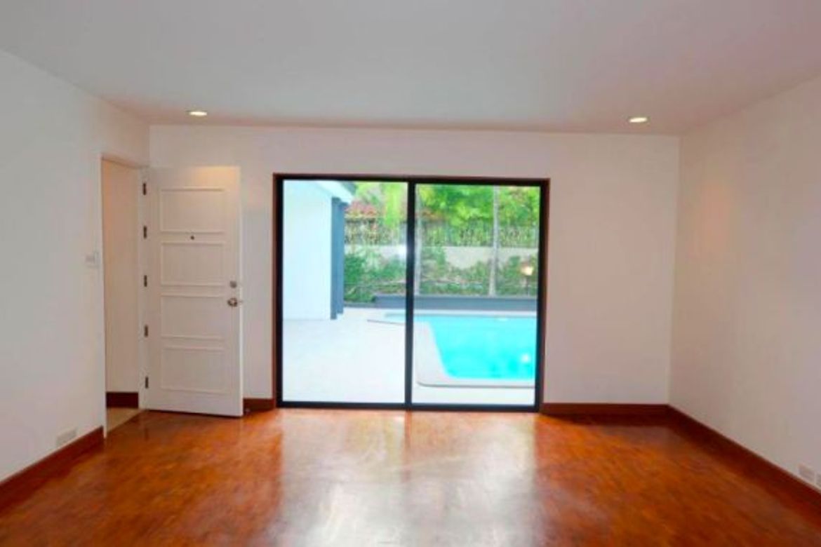 4 Bedroom Villa for Sale in Dasmariñas Village, Dasmariñas North, Makati City near MRT-3 Magallanes – photo 11