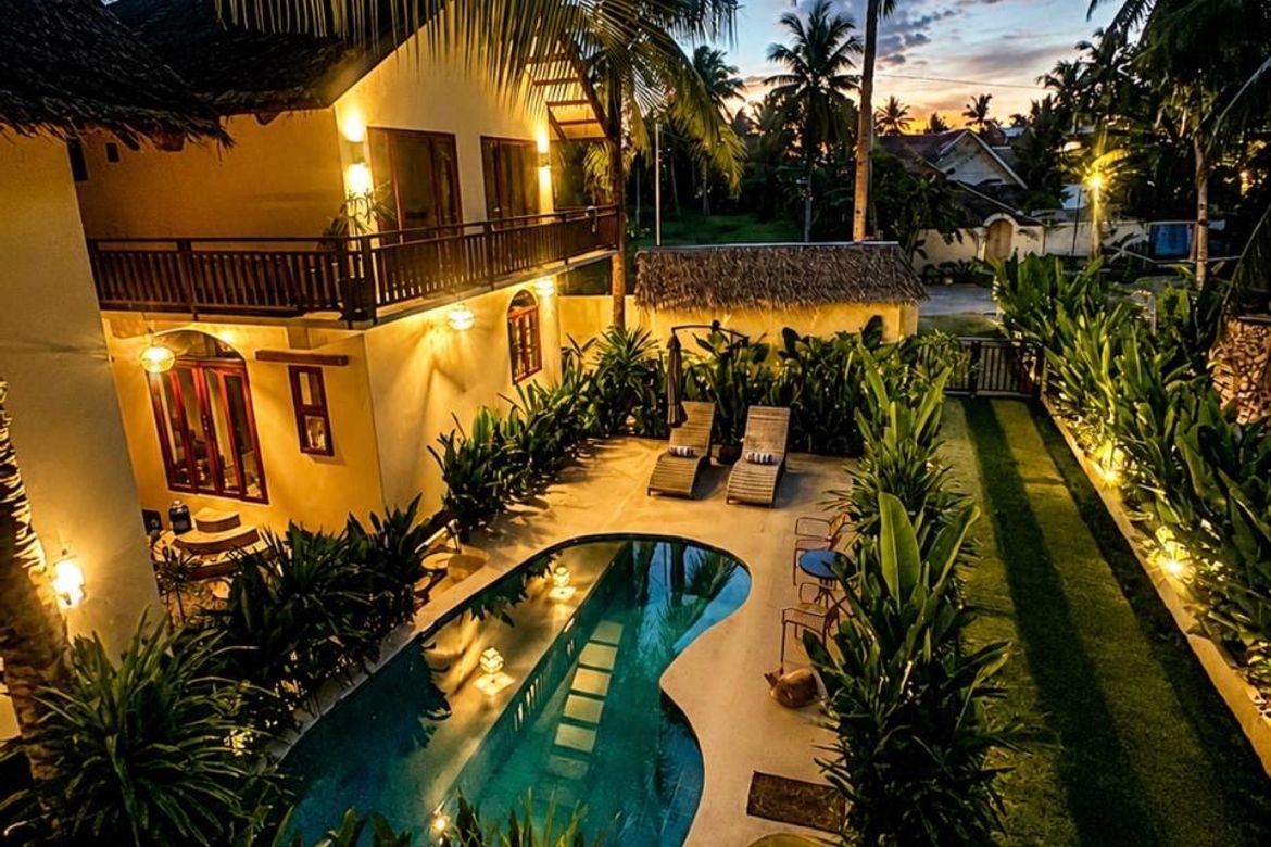 5 Bedroom Hotel / Resort for Sale in Libertad, General Luna, Surigao del Norte