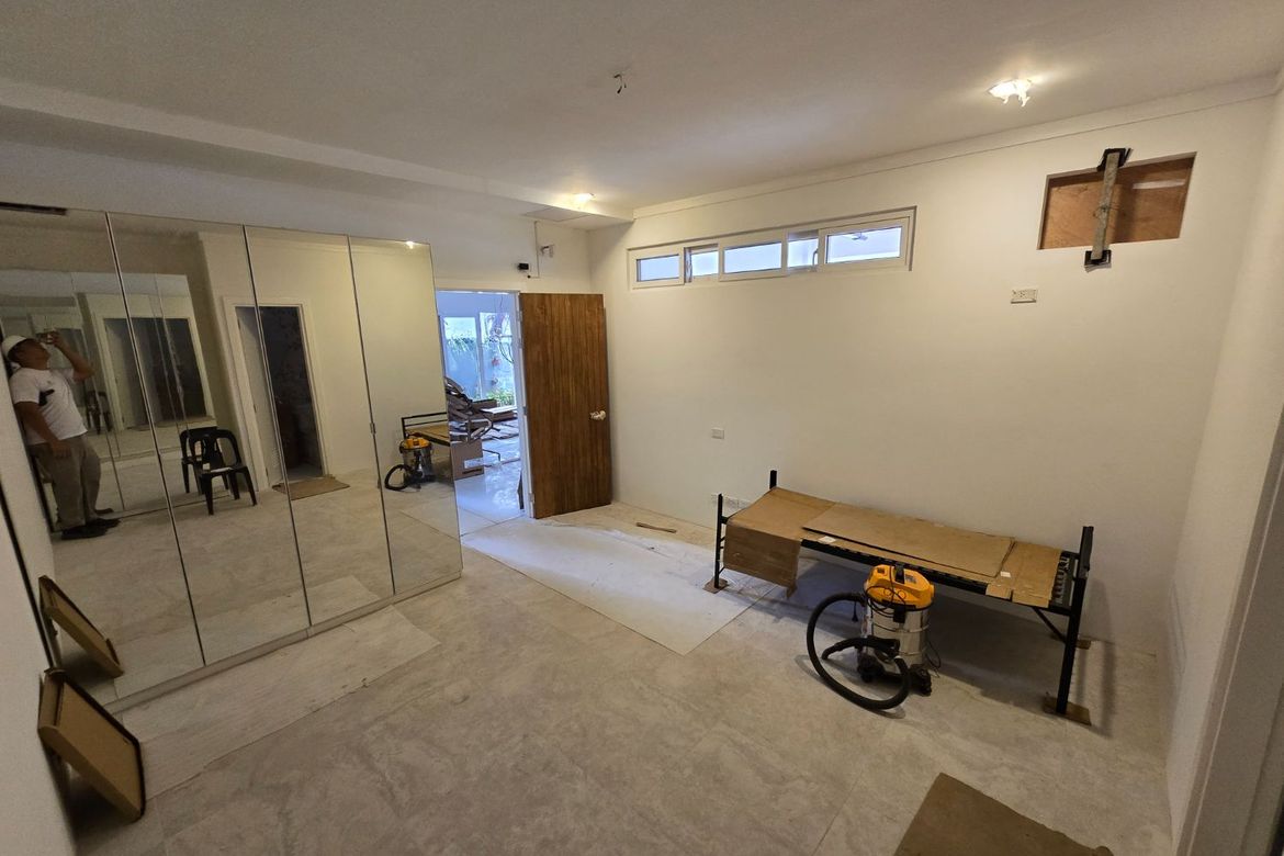 5 Bedroom House for Sale in Magallanes Village, Magallanes, Makati City near MRT-3 Magallanes – photo 12