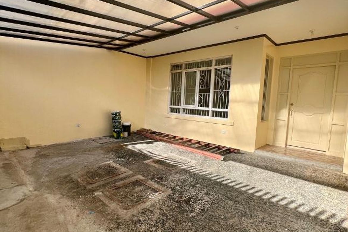 5 Bedroom House for Sale in Palanan, Makati City – photo 2