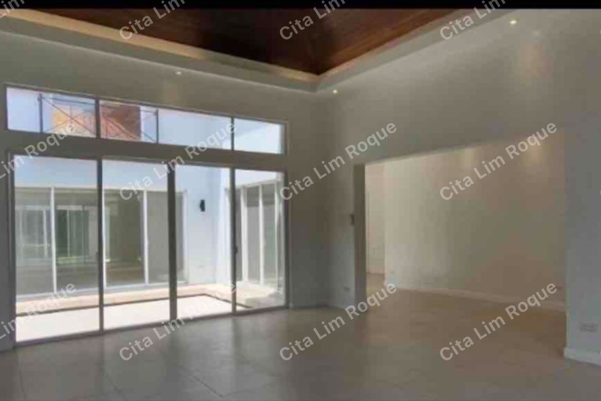 5 Bedroom House for Sale in San Lorenzo, Makati City near MRT-3 Magallanes – photo 6