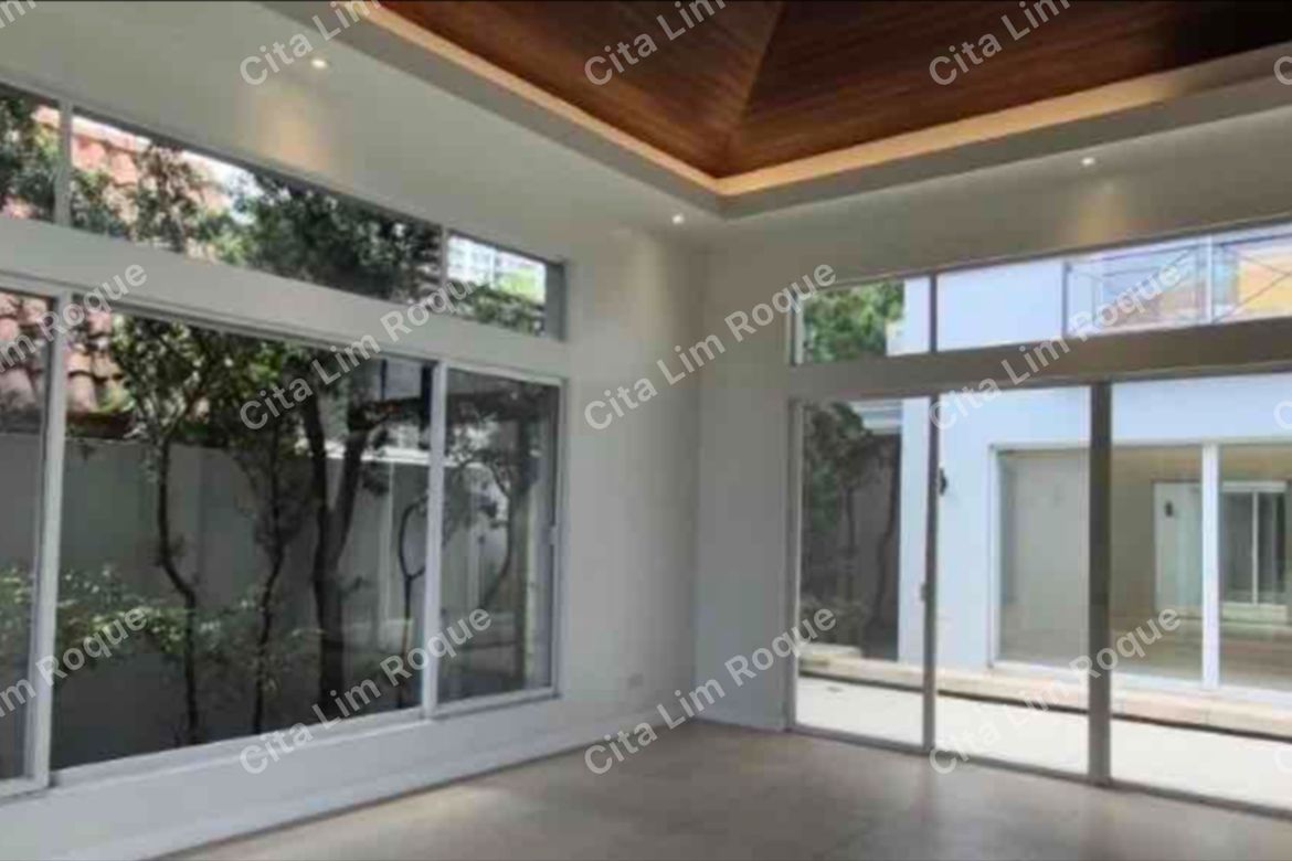 5 Bedroom House for Sale in San Lorenzo, Makati City near MRT-3 Magallanes – photo 8