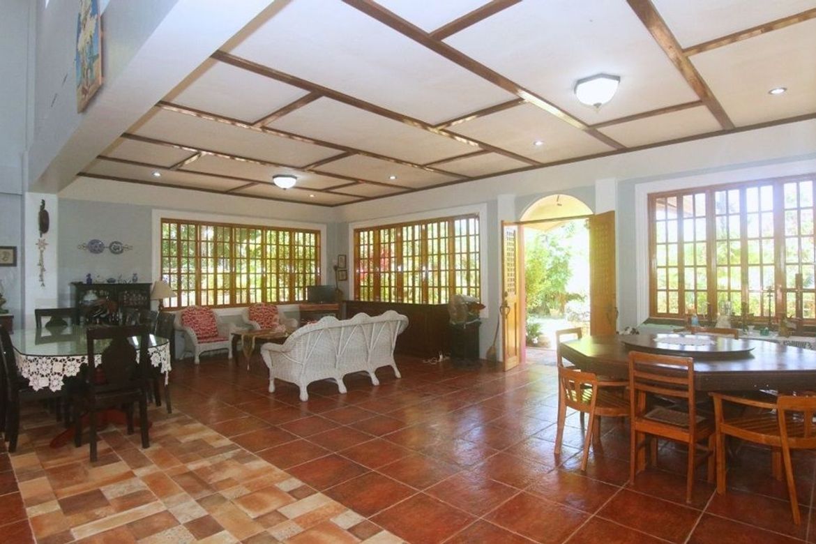 5 Bedroom House for Sale in Western Poblacion, Poro, Cebu – photo 3