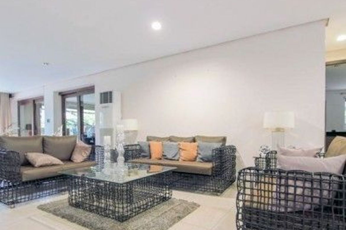6 Bedroom House for Sale in Forbes Park North, Makati City – photo 2