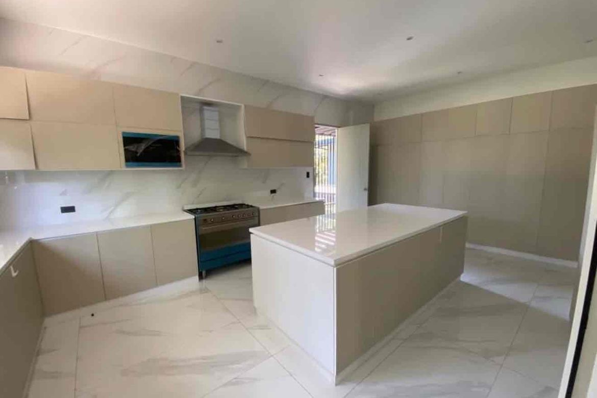 6 Bedroom House for Sale in Forbes Park North, Makati City