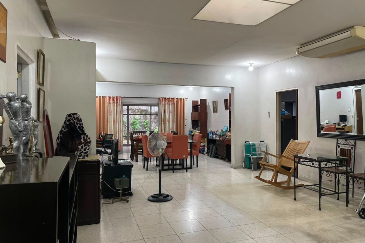 6 Bedroom House for Sale in Urdaneta Village, Bel-Air, Makati City – photo 9
