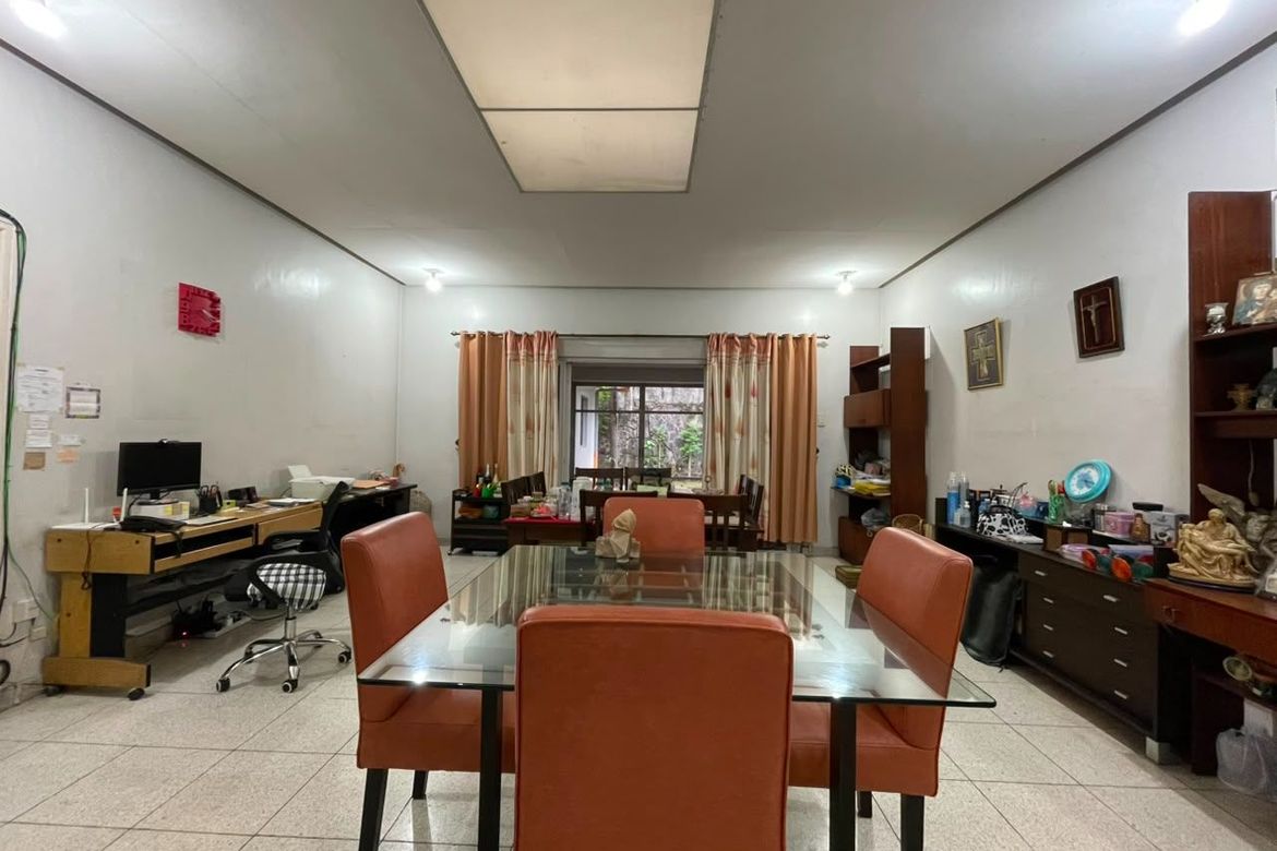 6 Bedroom House for Sale in Urdaneta Village, Bel-Air, Makati City – photo 10