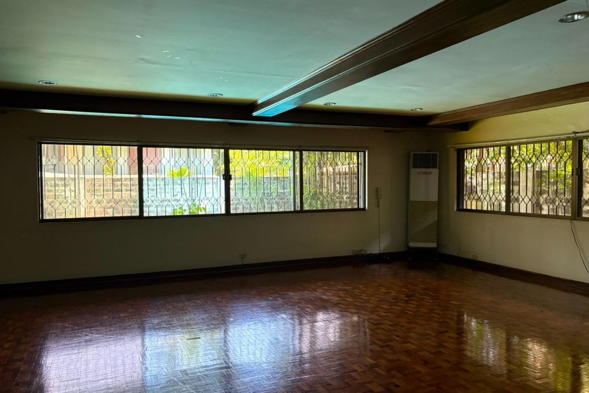 6 Bedroom House for Sale in Urdaneta Village, Urdaneta, Makati City near MRT-3 Buendia – photo 5