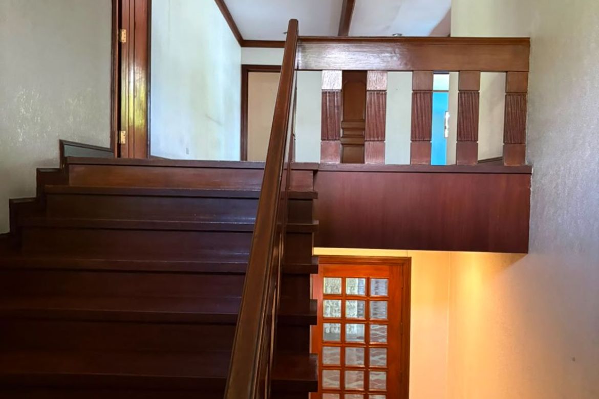 6 Bedroom House for Sale in Urdaneta Village, Urdaneta, Makati City near MRT-3 Buendia – photo 6