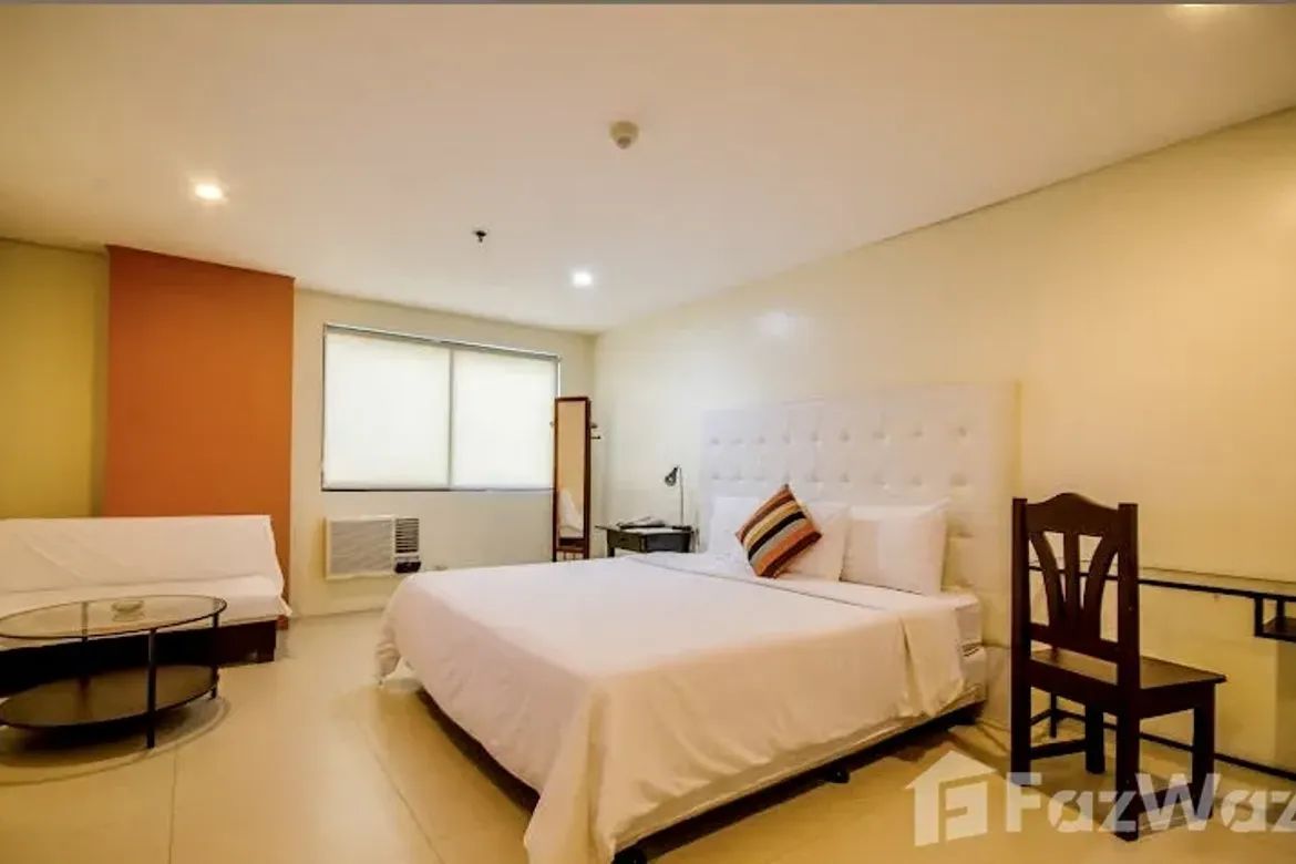 62 Bedroom Hotel / Resort for Sale in Pio Del Pilar, Makati City – photo 3
