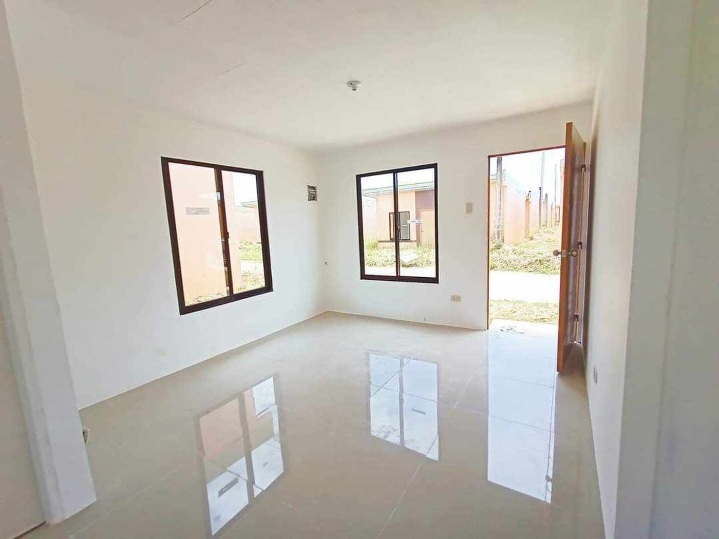 Alecza Single-Firewall Bungalow for Sale in Baras, Rizal – photo 4