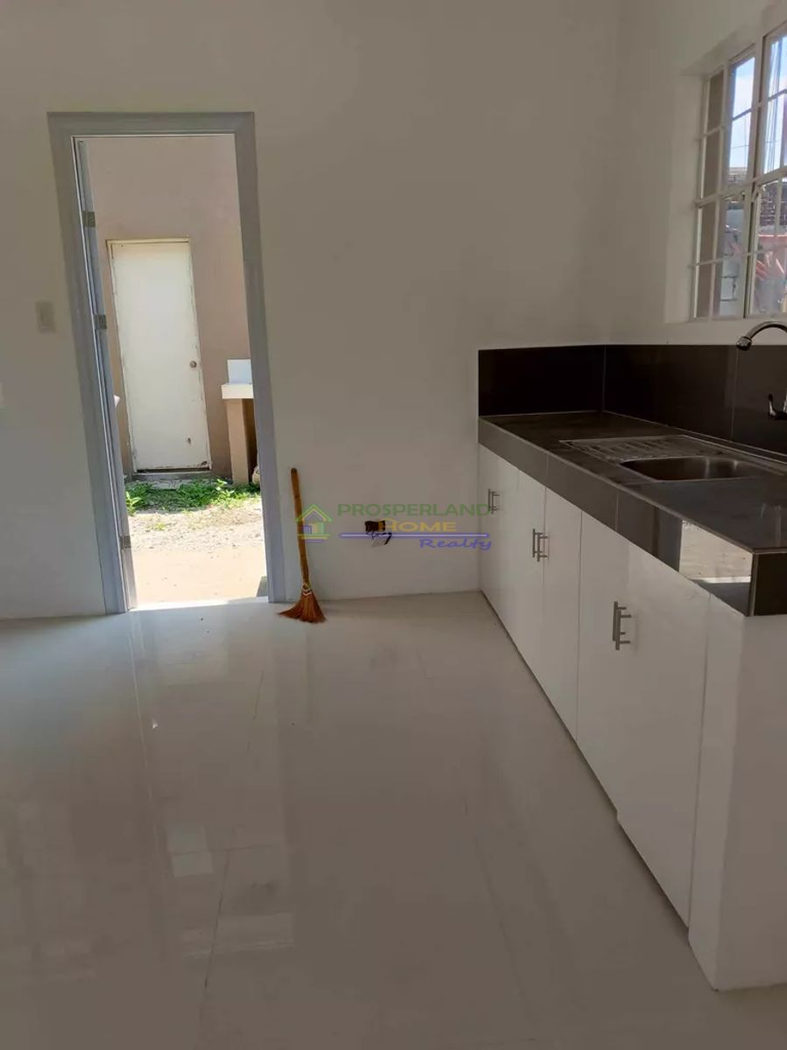 Brand-New 3-Bedroom Single-Attached House and Lot for Sale in Marulas, Kawit, Cavite – photo 2