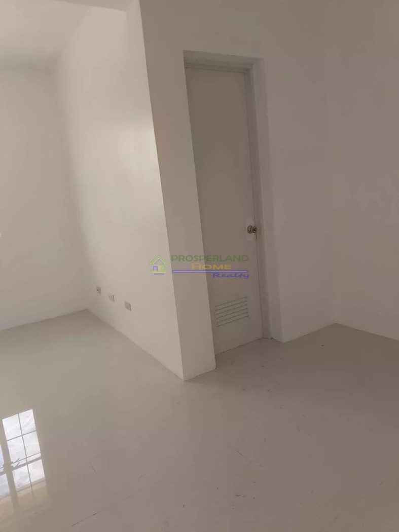 Brand-New 3-Bedroom Single-Attached House and Lot for Sale in Marulas, Kawit, Cavite – photo 5