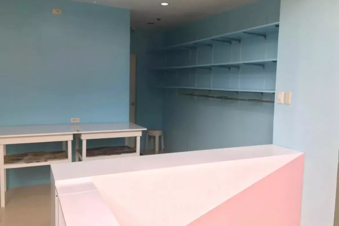 Commercial for Sale in BELTON PLACE, Urdaneta, Makati City near MRT-3 Ayala – photo 4