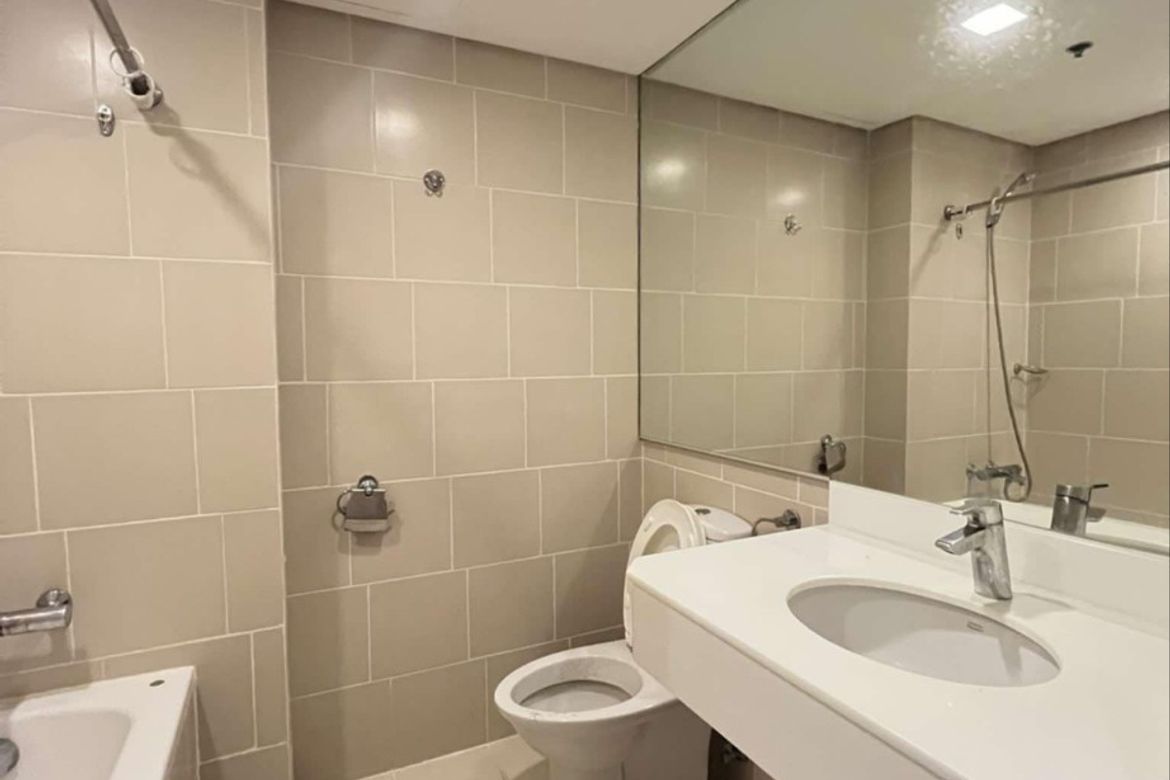 Condo for Sale in Antel Spa and Serenity Suites, Poblacion, Makati City – photo 6