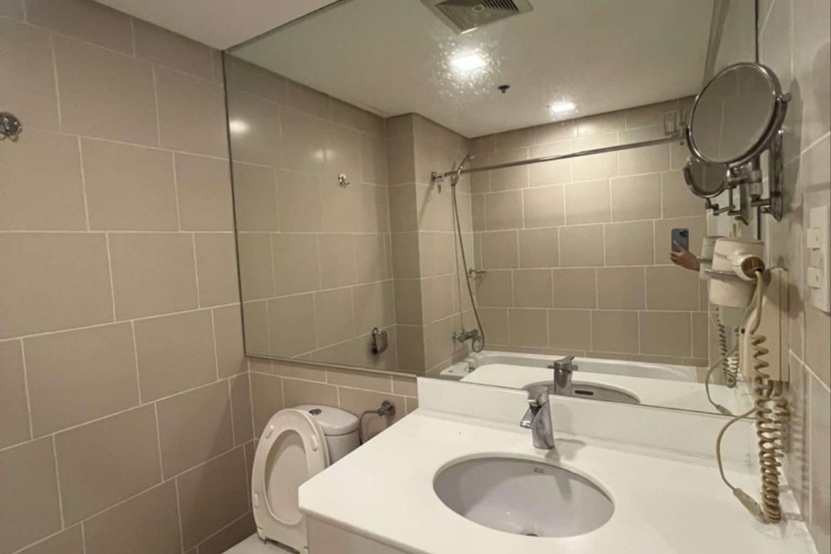 Condo for Sale in Antel Spa and Serenity Suites, Poblacion, Makati City – photo 7