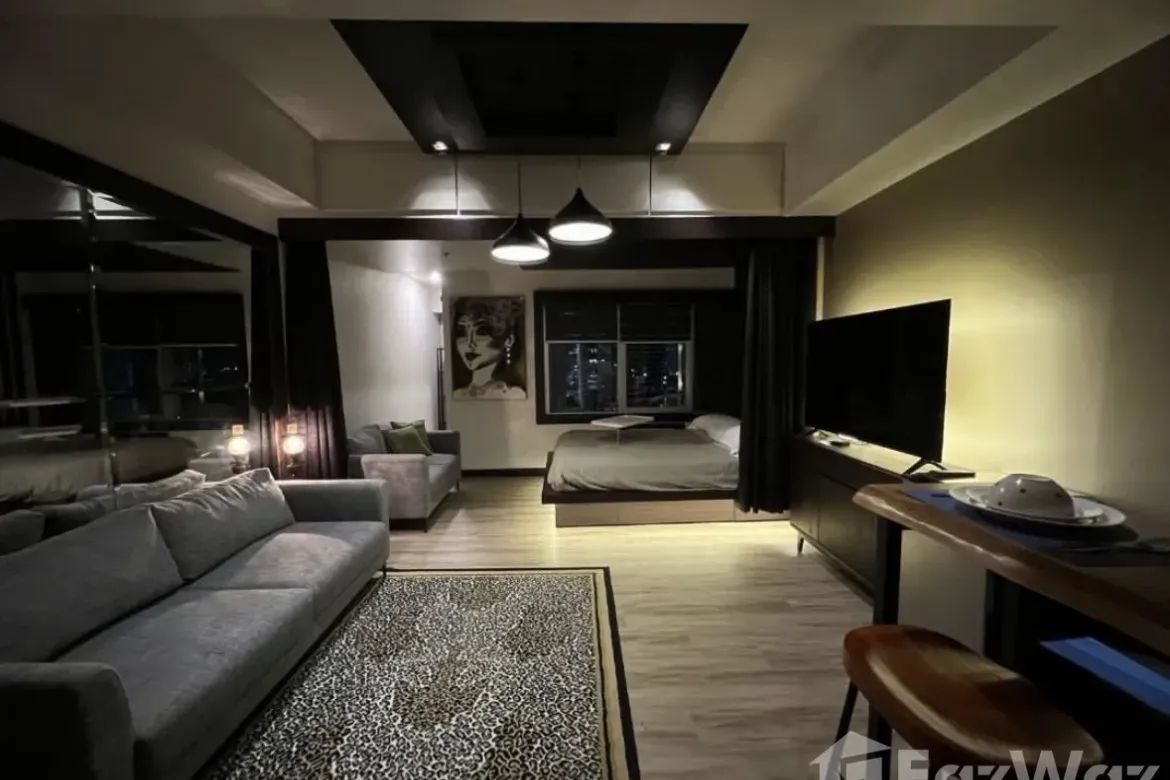 Condo for Sale in Fairways Tower, BGC, Taguig – photo 3