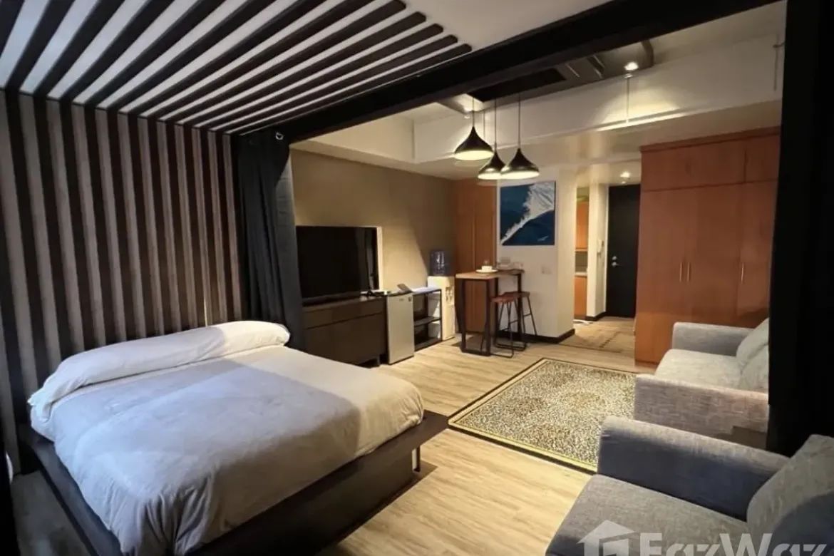 Condo for Sale in Fairways Tower, BGC, Taguig – photo 5