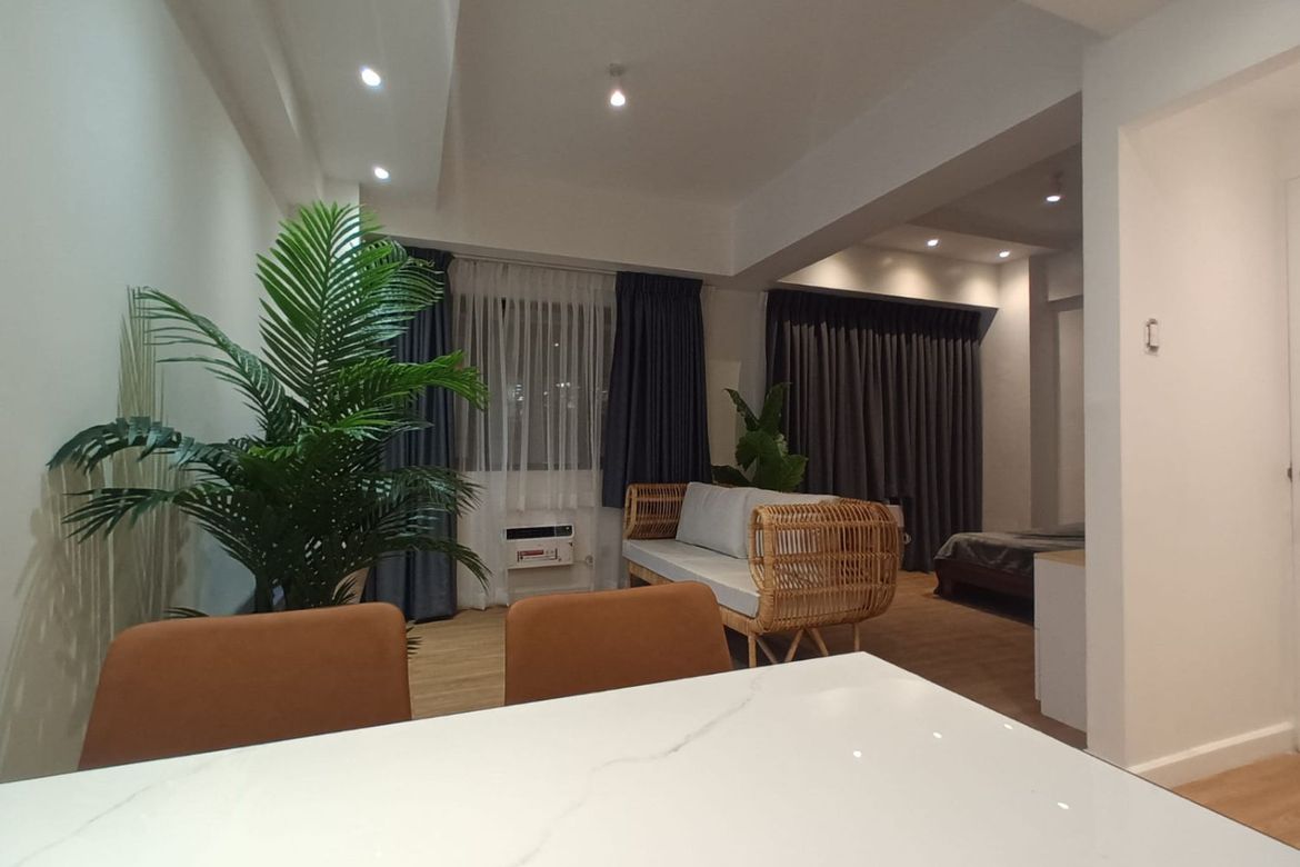 Condo for Sale in Forbeswood Heights, BGC, Taguig – photo 4