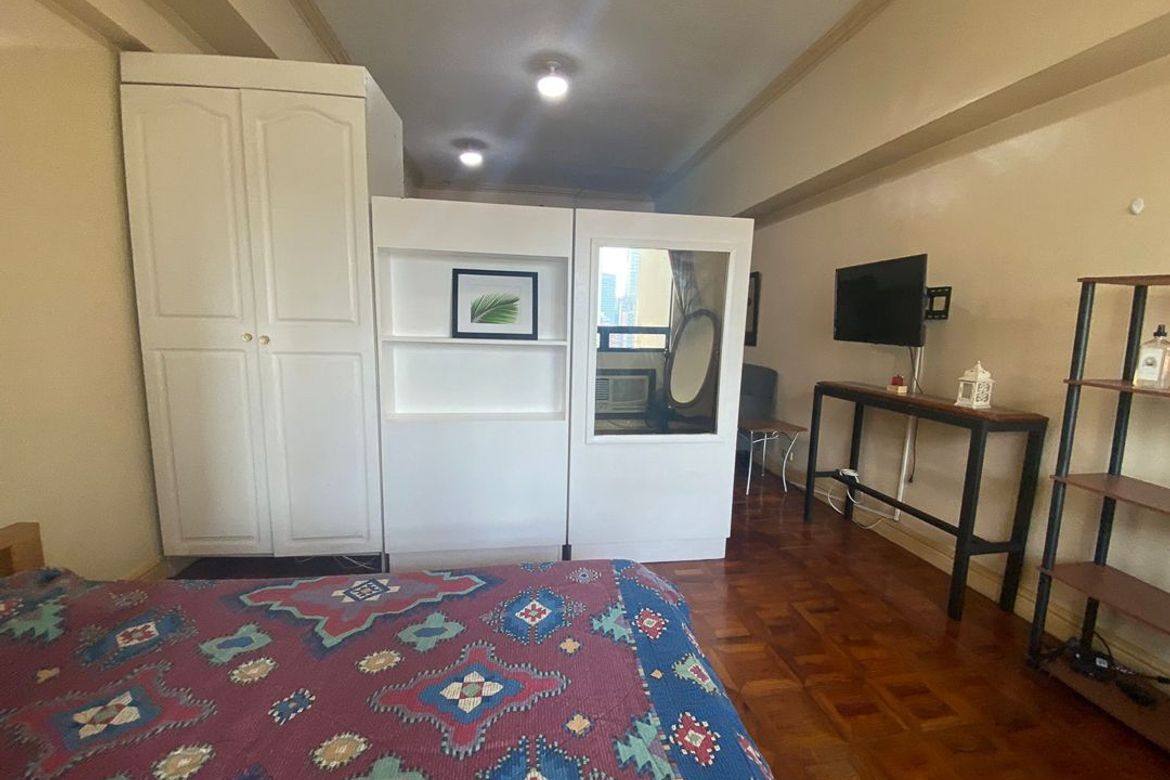 Condo for Sale in Greenbelt Excelsior, San Lorenzo, Makati City – photo 6
