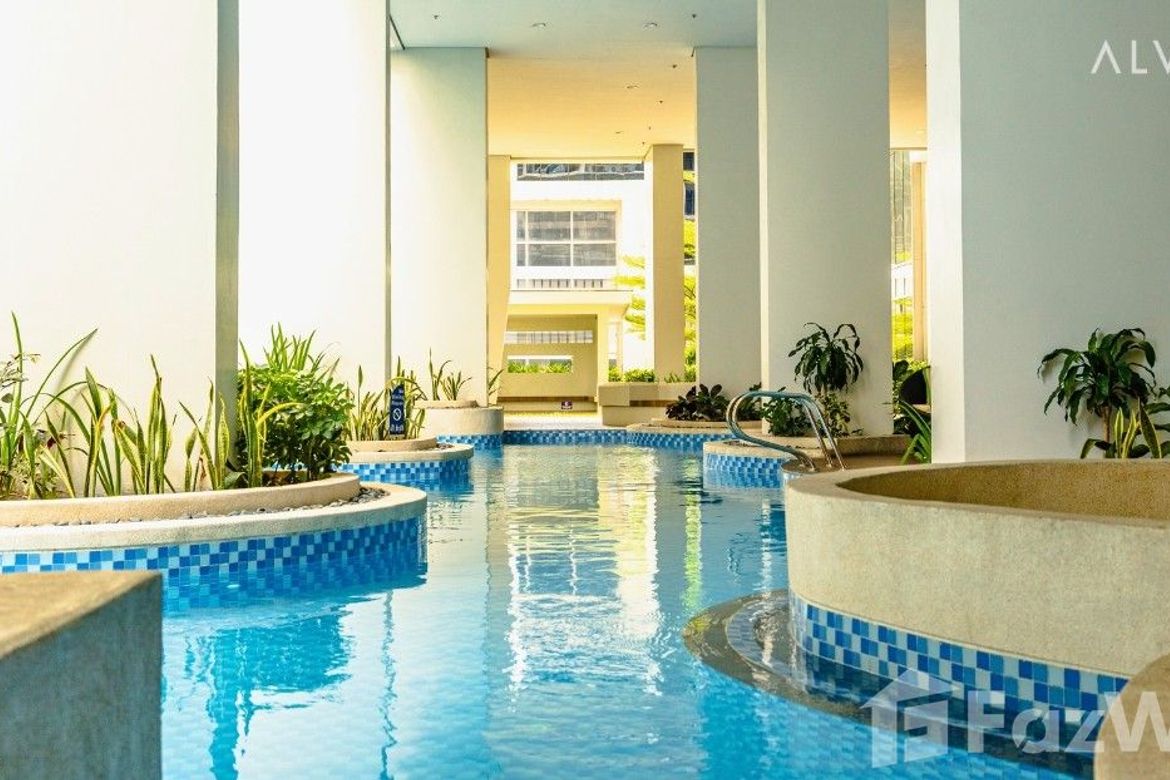 Condo for Sale in One Maridien, BGC, Taguig – photo 2