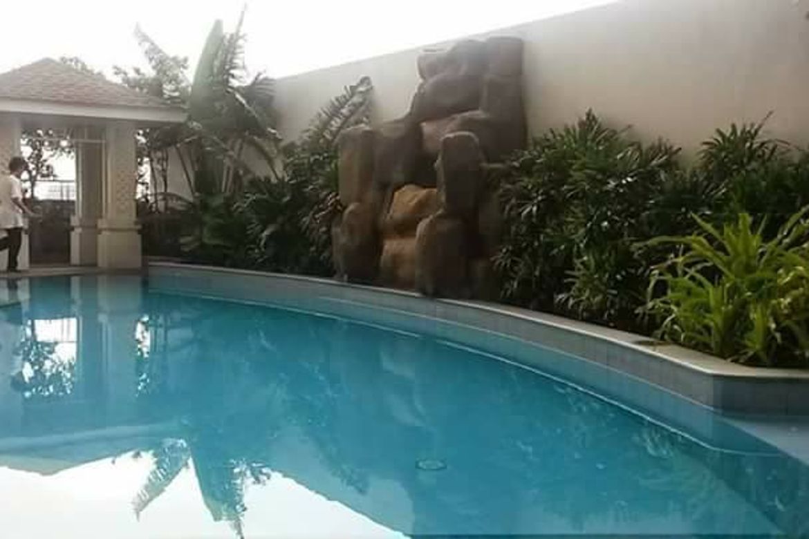 Condo for Sale in Pio Del Pilar, Makati City – photo 9
