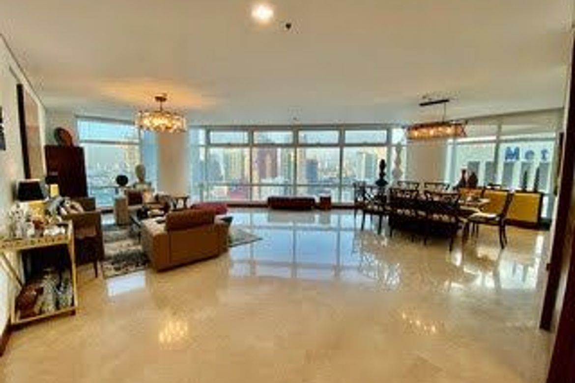 Condo for Sale in Two Roxas Triangle, Bel-Air, Makati City – photo 2