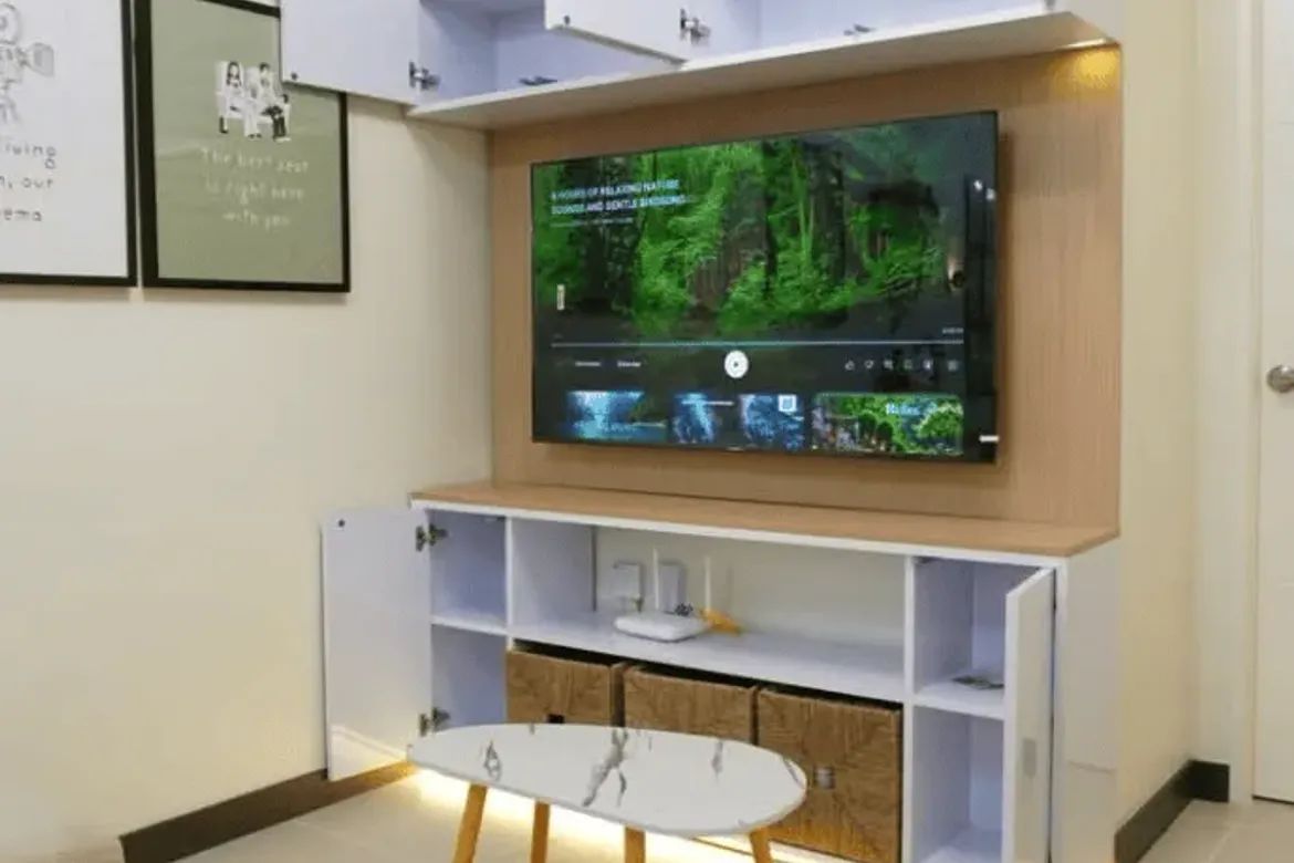 Condo for Sale in Vion Tower, Magallanes, Makati City near MRT-3 Magallanes – photo 3