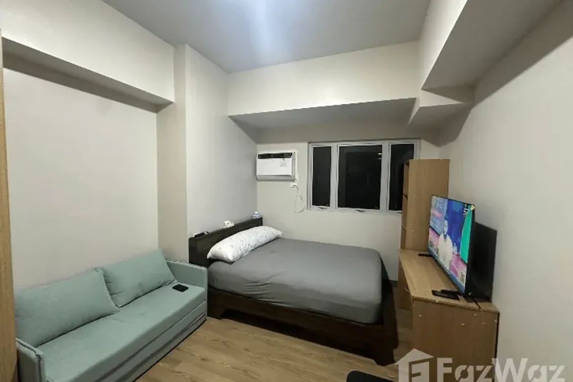 Condo for Sale in Vion Tower, Magallanes, Makati City near MRT-3 Magallanes – photo 5