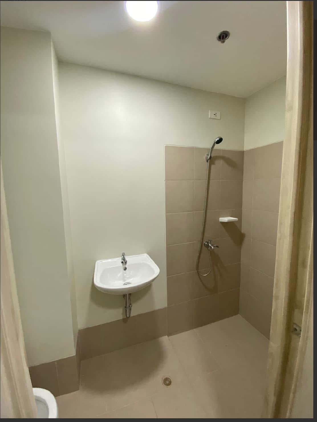 Cozy Studio Type Condo Unit for Sale in Quiapo, Manila – photo 4