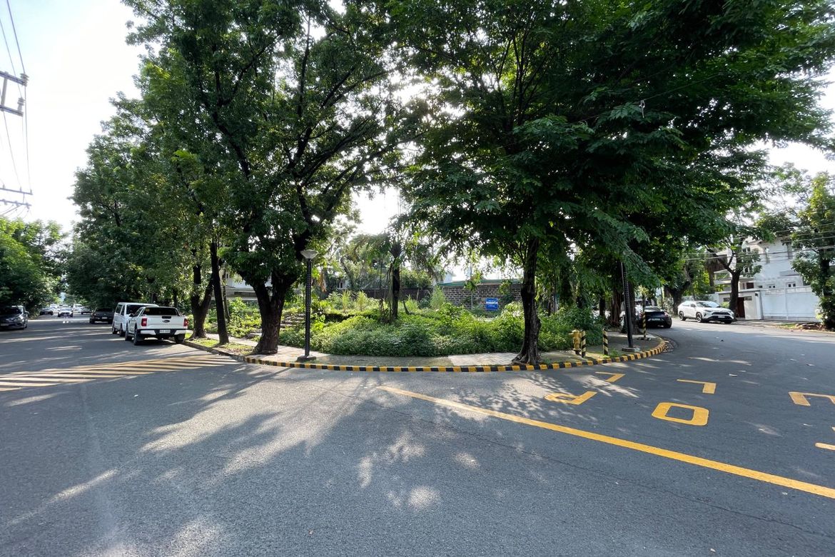 Land for Sale in Bel-Air, Makati City