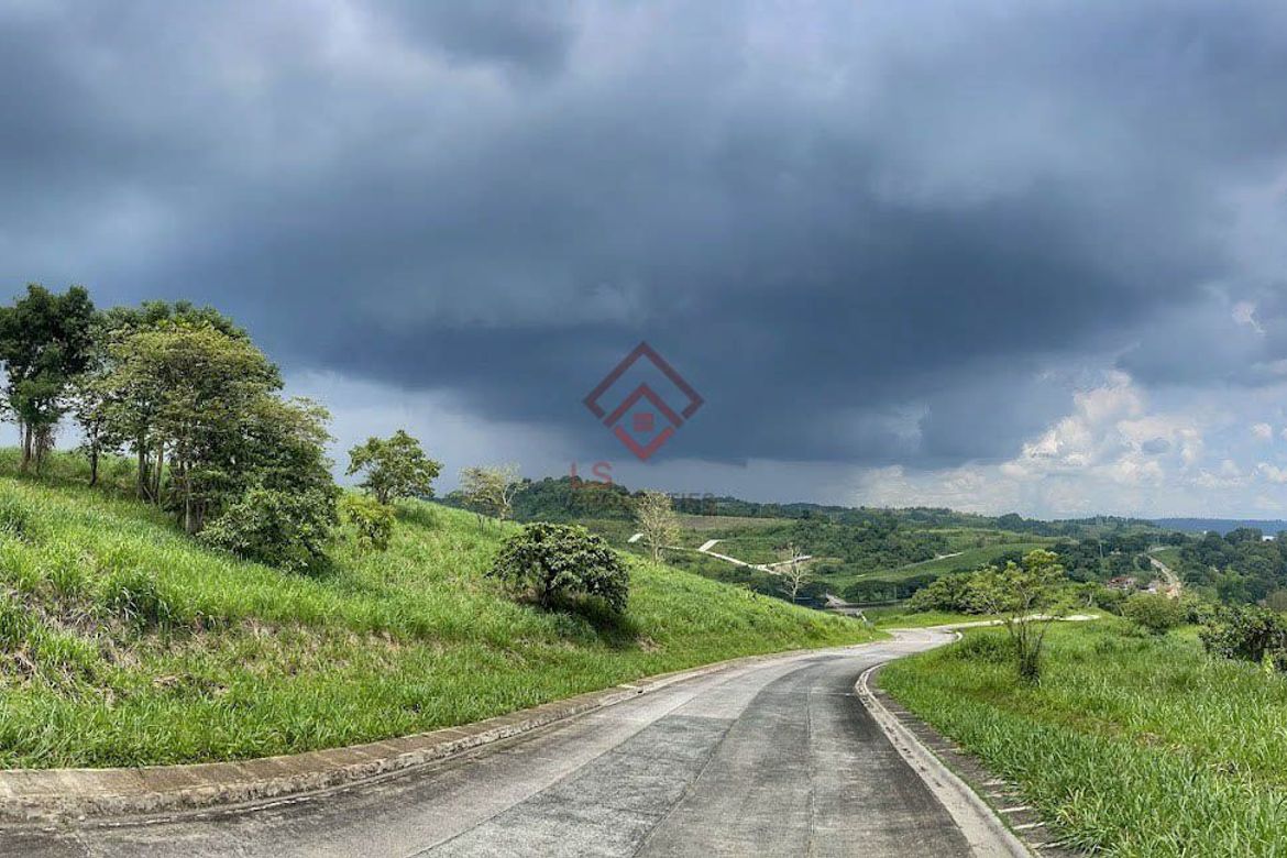 Land for Sale in Cuyambay, Tanay, Rizal