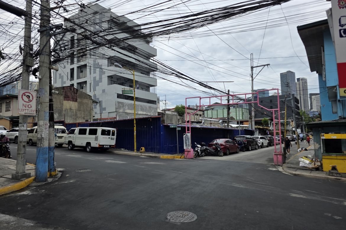 Land for Sale in Guadalupe Nuevo, Makati City near MRT-3 Guadalupe