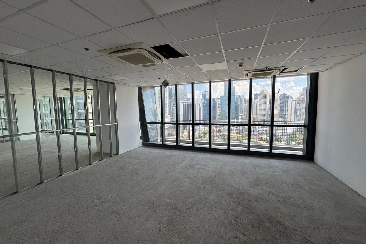 Office for Sale in Poblacion, Makati City – photo 3