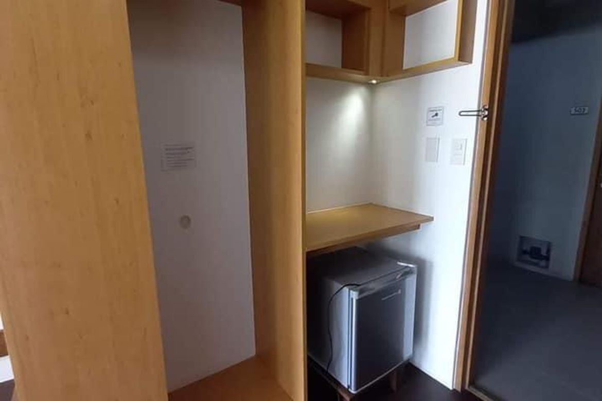 Shophouse for Sale in Urdaneta, Makati City near MRT-3 Buendia – photo 8
